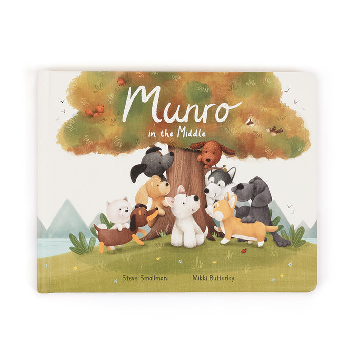 Munro in the Middle Book (BK4MUN)