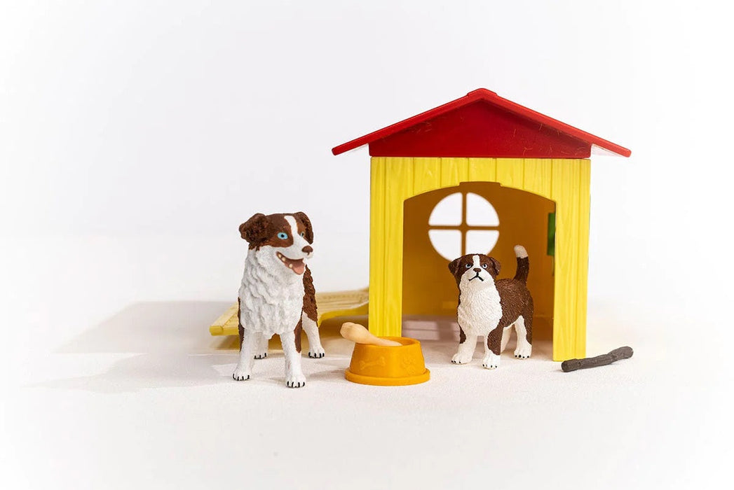 Farm World - Friendly Dog House (42573)